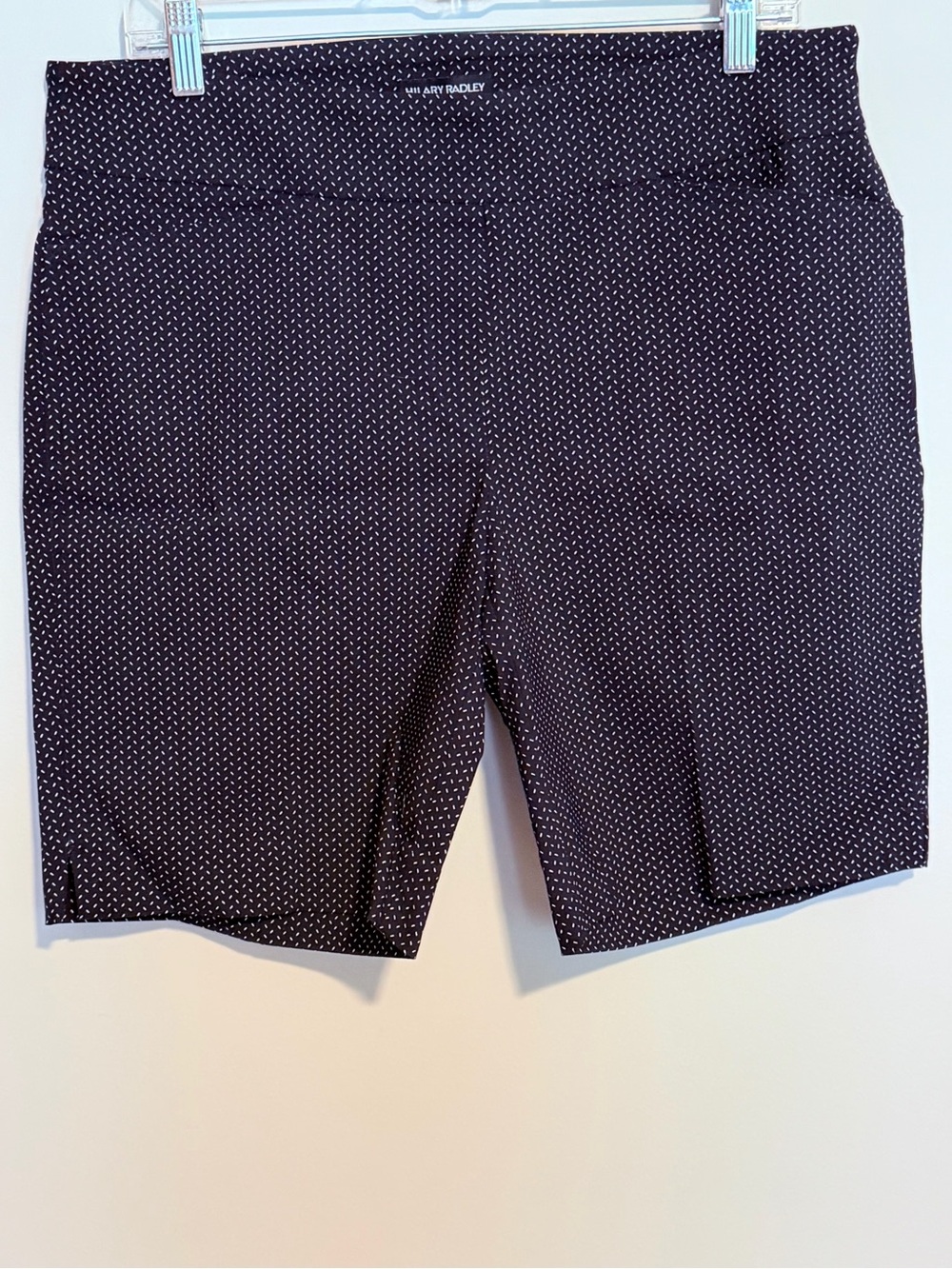 Women's Navy Bermuda Shorts Size Large